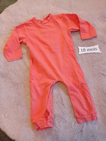 Combinaison coton orange 18 mois.