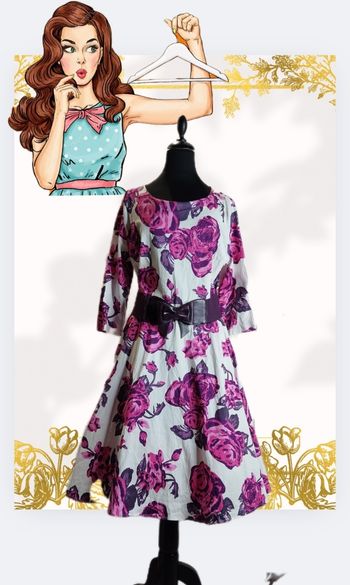 Robe pin-up blanche fleurs fushia et violette