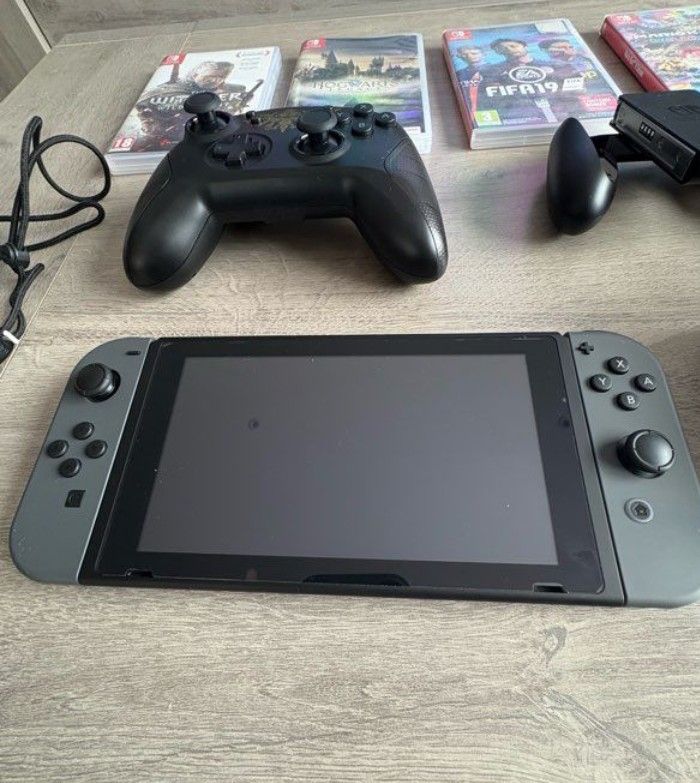Nintendo Switch oled - photo numéro 5