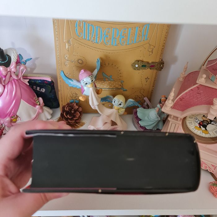 Livre Iron flame Rebecca Yarros tome 2 Fourth wing - photo numéro 8