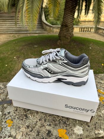 Saucony omni9