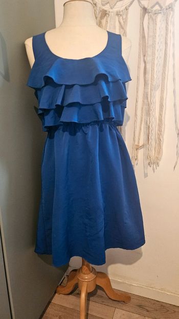 Tres joli robe tally weijl taille 42