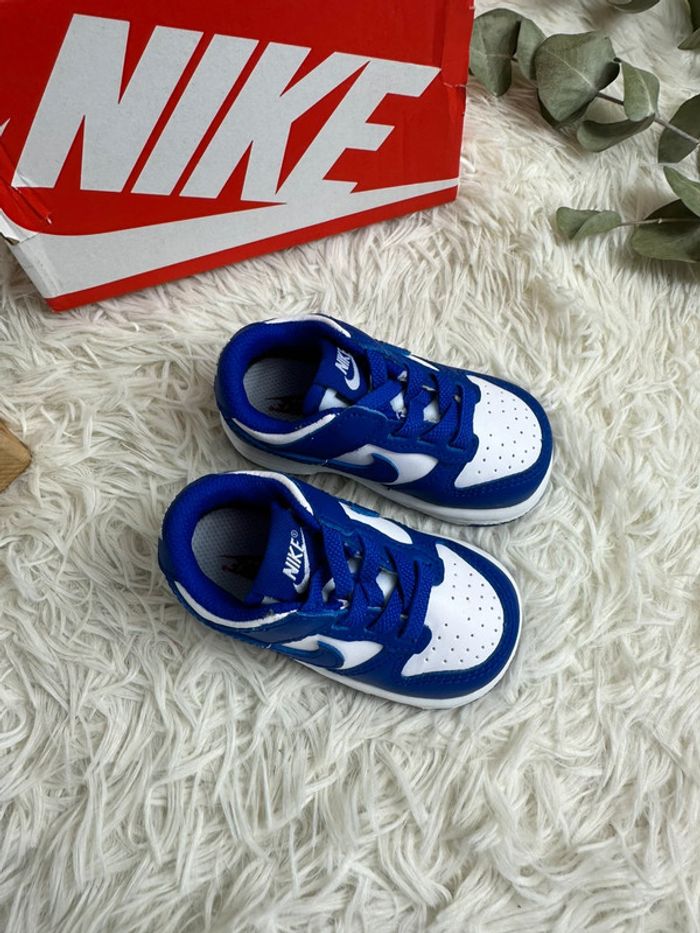 Paire de basket Nike Dunk low concord taille 19,5 - photo numéro 3