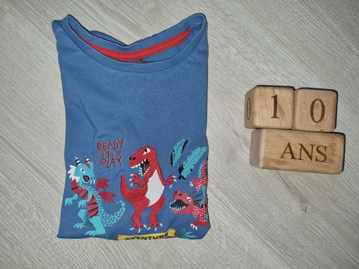 Tee shirt dinosaure 10 ans