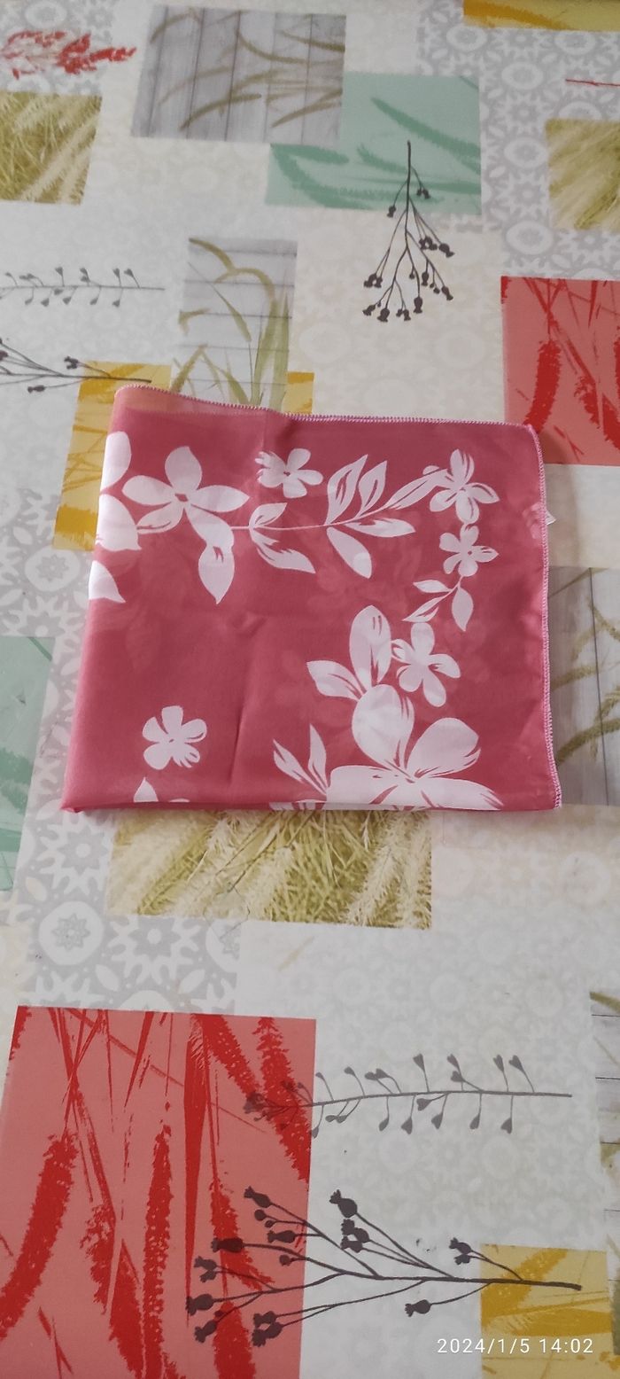 Foulard femme - photo numéro 2