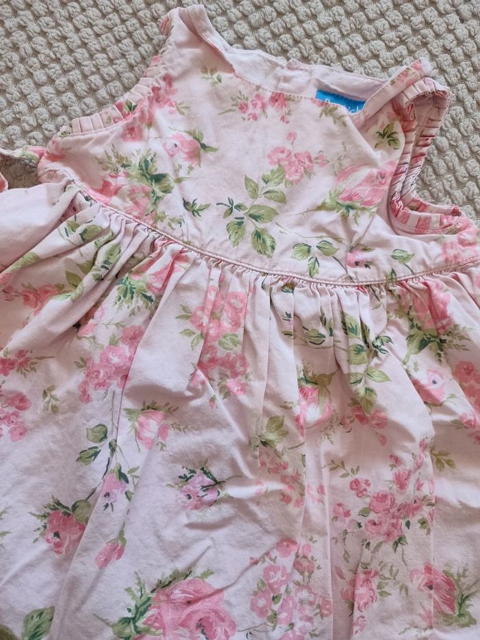 Robe fleurie - photo numéro 2