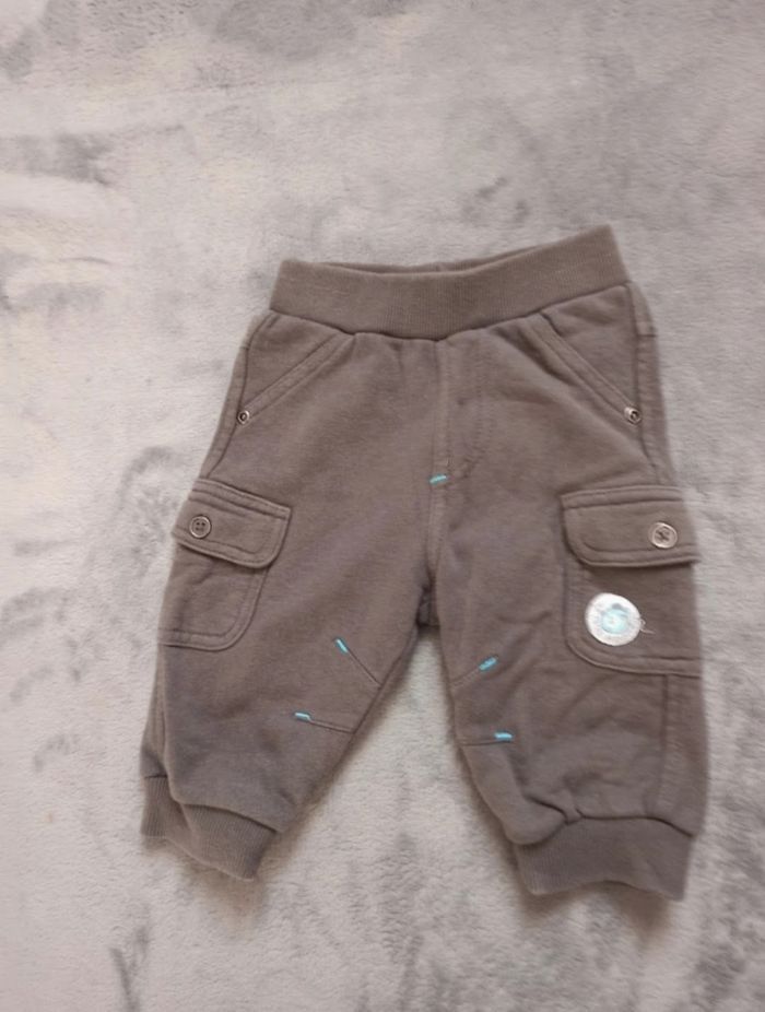 Ensemble 6 mois - photo numéro 2