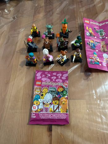 Série 24 complète lego 71037 12 minifigurines différentes dont une neuve