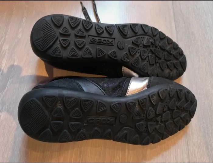 Chaussures Geox taille 36 - photo numéro 2