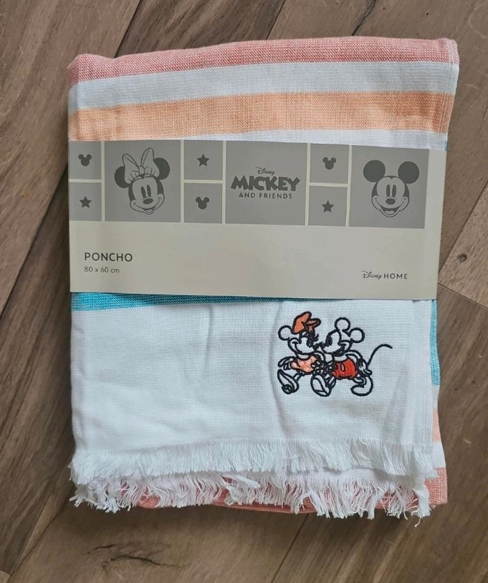 Poncho Serviette enfant mickey neuf - photo numéro 4