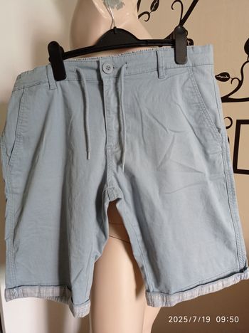 short de chez Kiabi taille 44 réf 87 P8
