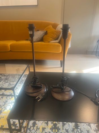 Pieds de lampe en métal effet rouillé 