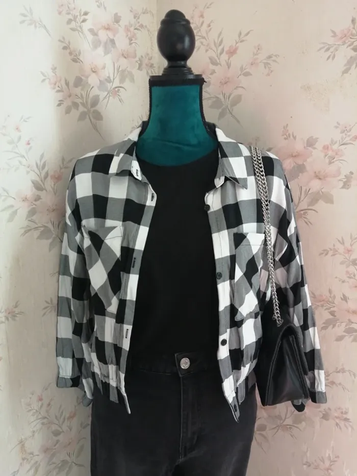 Chemise courte blanche et noire à carreaux manches 3/4 / tally weijl / (XL)