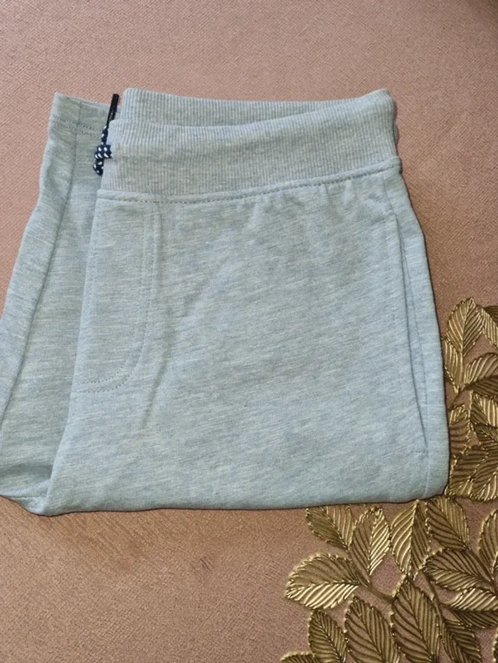 Short en coton dpam neuf 🦕🦖 12 ans - photo numéro 5