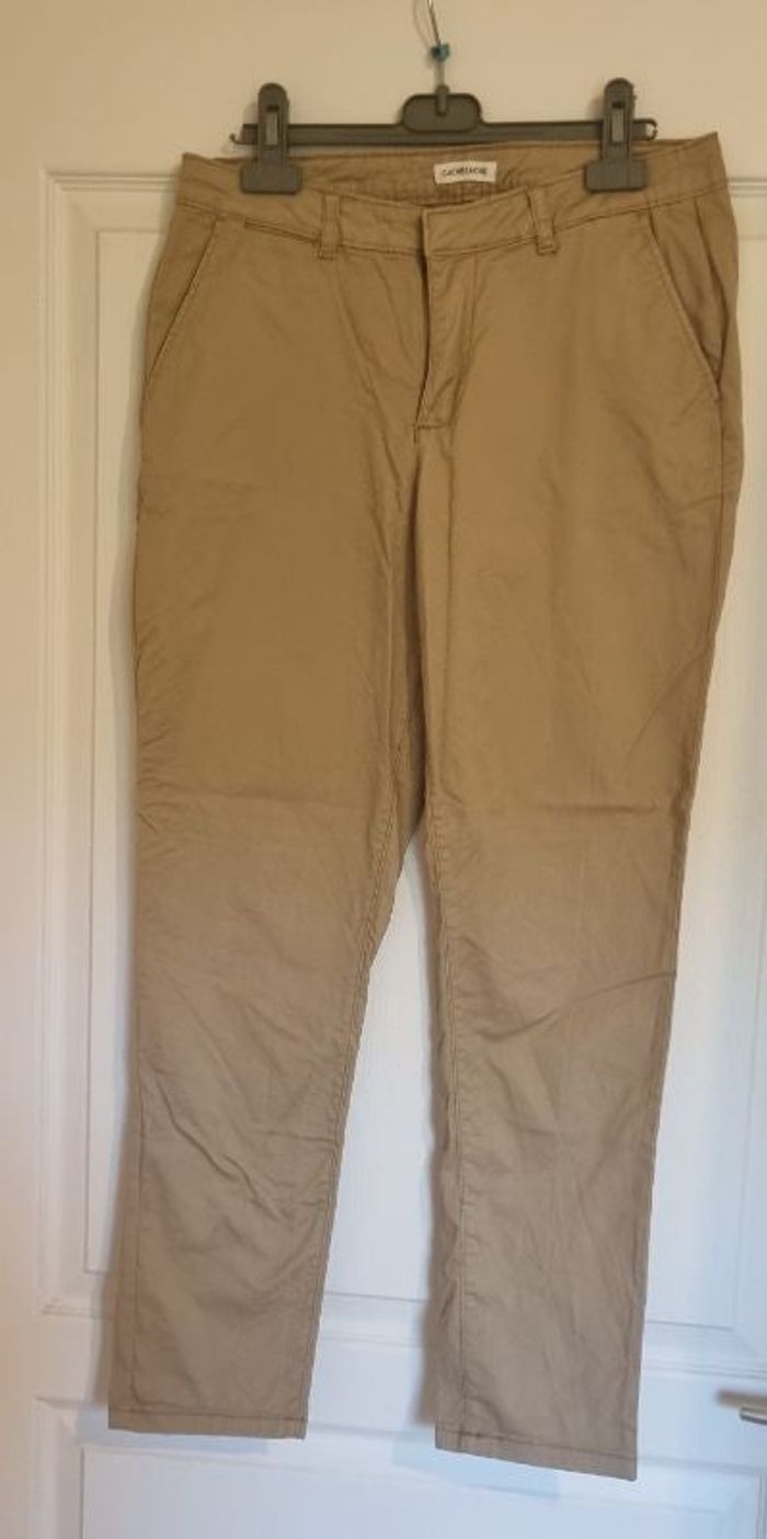 Pantalon fin, taille haute