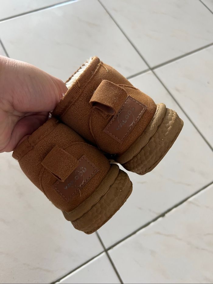 Boots fourrees taille 28 - photo numéro 6