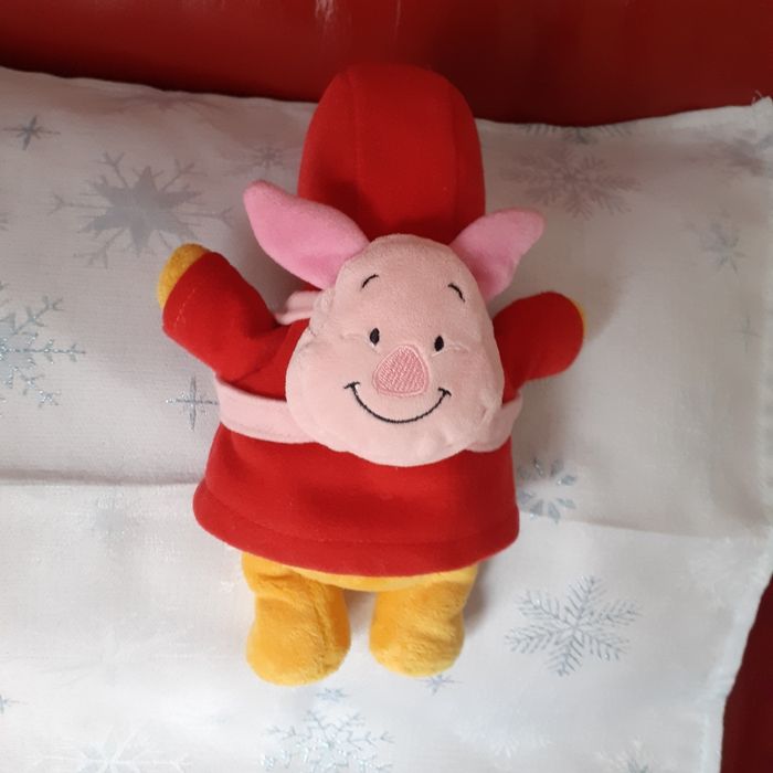 Peluche-doudou Winnie l'ourson avec sac à dos Porcinet - photo numéro 10