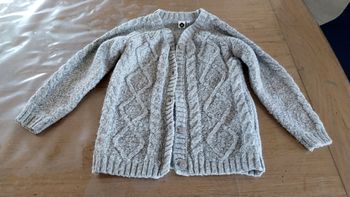 Gilet fille 6ans en bon état