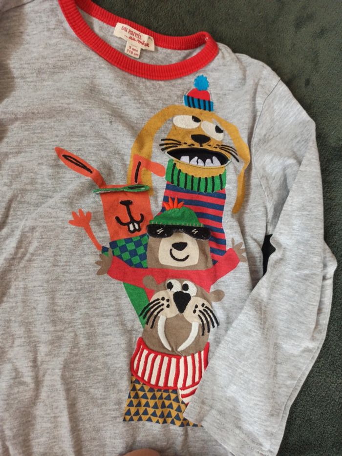 Lot. T shirt manches longues 5 ans - photo numéro 9