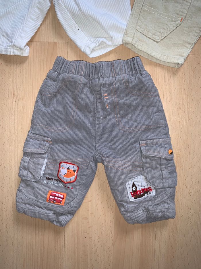 Lot de 5 pantalons en velours hiver taille 6 mois - photo numéro 2
