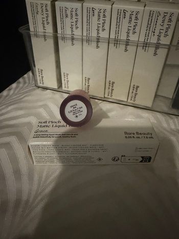 Blush rare beauty Neuf