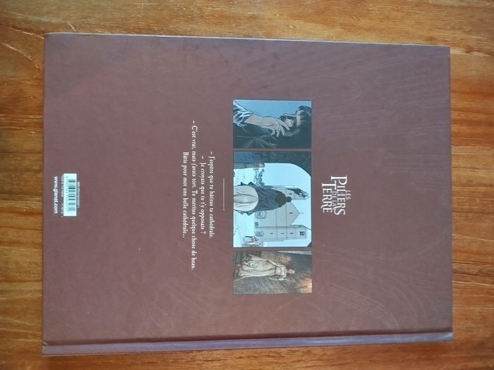 BD Les piliers de la terre - tome 1 - photo numéro 2