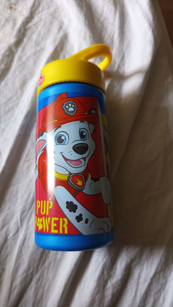 Gourde enfant Paw Patrol avec poignée et bec pliable