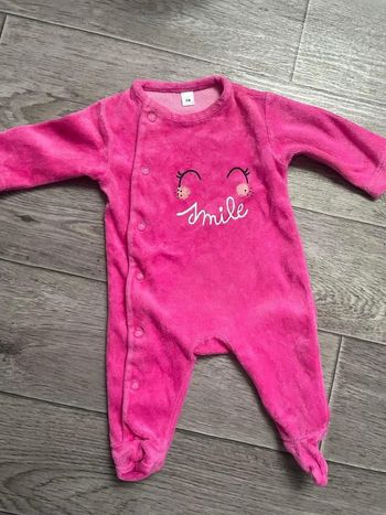 Pyjama ouverture devant rose carrefour naissance 50 cm