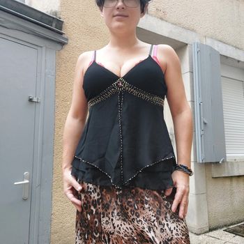 Superbe haut de fêtes taille 38