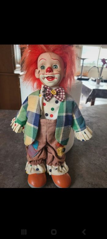 Clown porcelaine