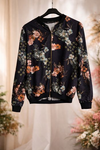 🌸 Veste bomber fleurie – Style mode 🌸