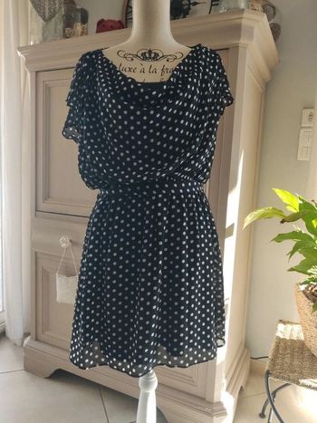 Jolie robe noire pois blanc just Fab taille 38