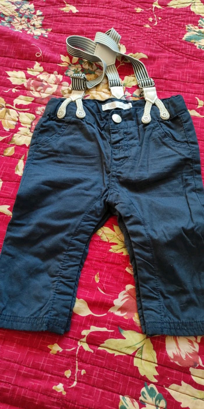 Pantalon avec bretelles 6 mois