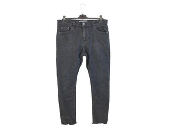 C63 jeans noir bershka 42