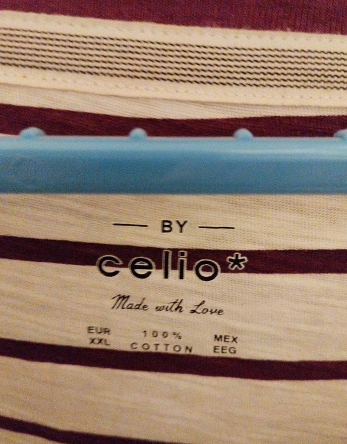 T-shirt rayé rouge - photo numéro 2