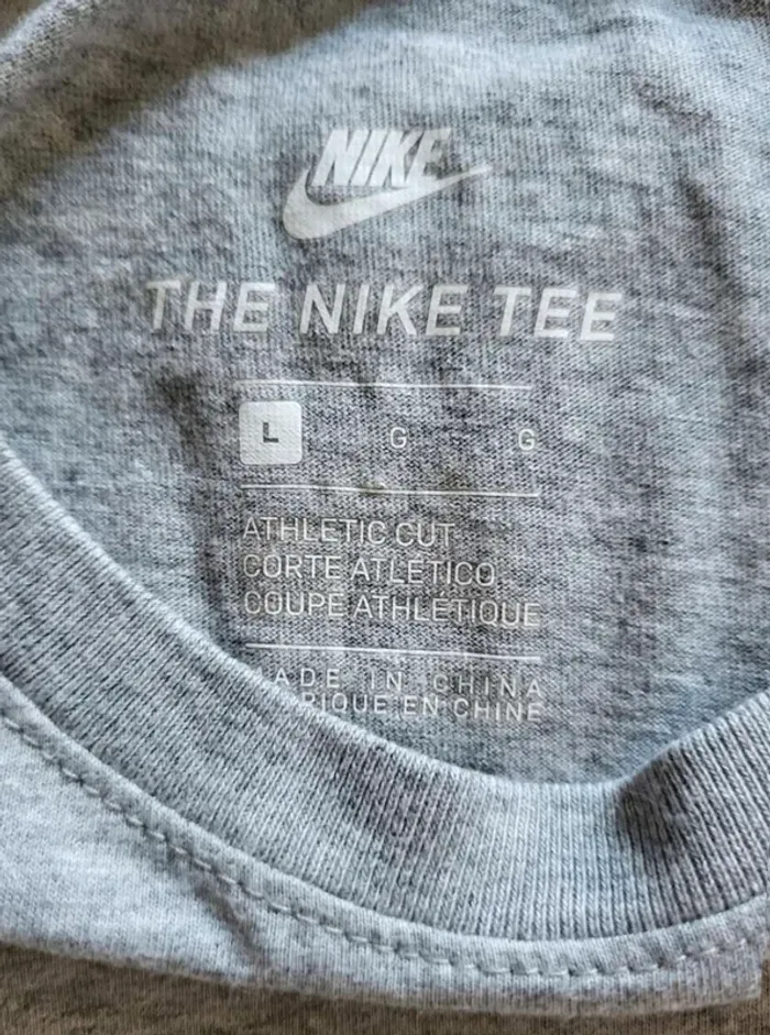 T-shirt Nike Homme taille L gris et noir - photo numéro 4