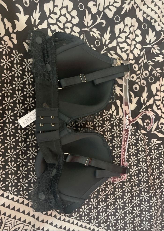 Soutien gorge - photo numéro 2