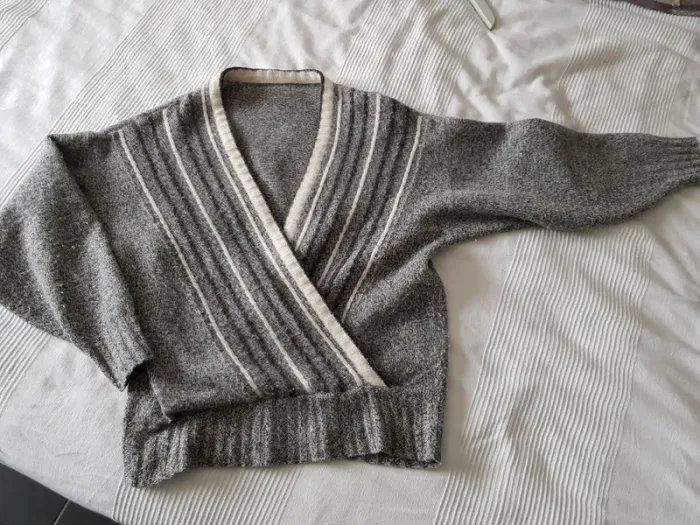 Pull gris