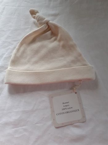 Bonnet beige 6 mois Les Bébés D'Elyséa