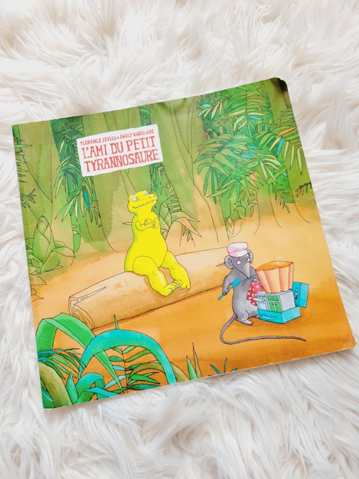 L'ami du petit tyrannosaure