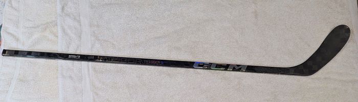 Crosse de hockey Trigger 9 Pro mais gauche en bas Flex 30 P 28