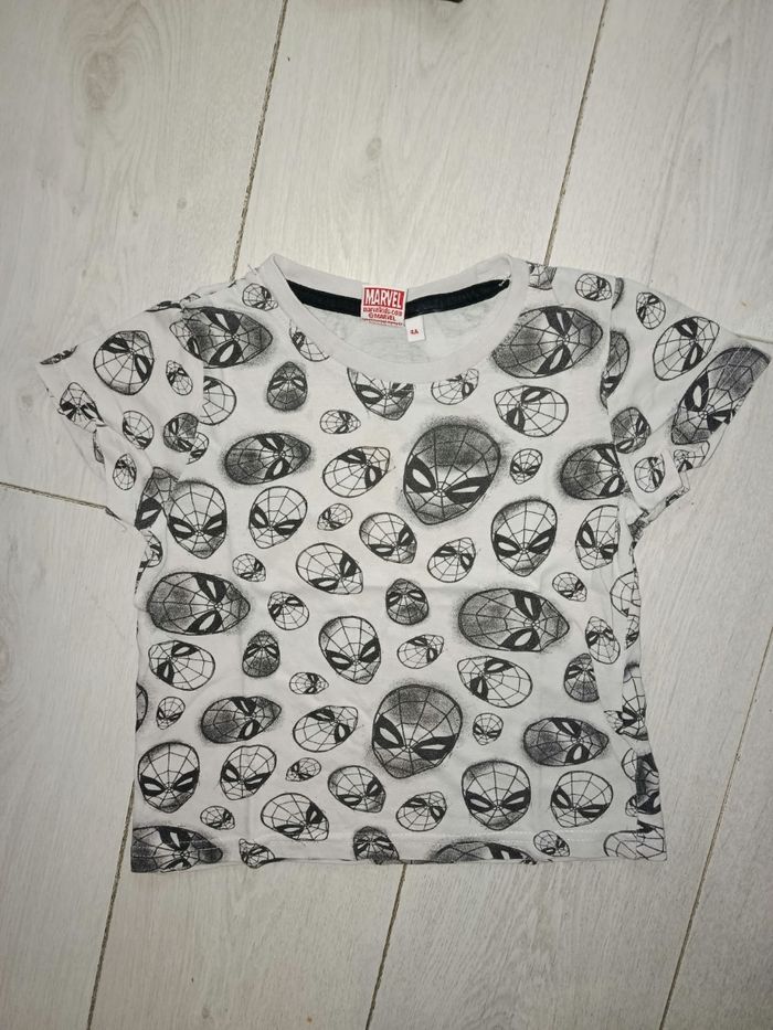 T-shirt manche courte 4ans - photo numéro 1