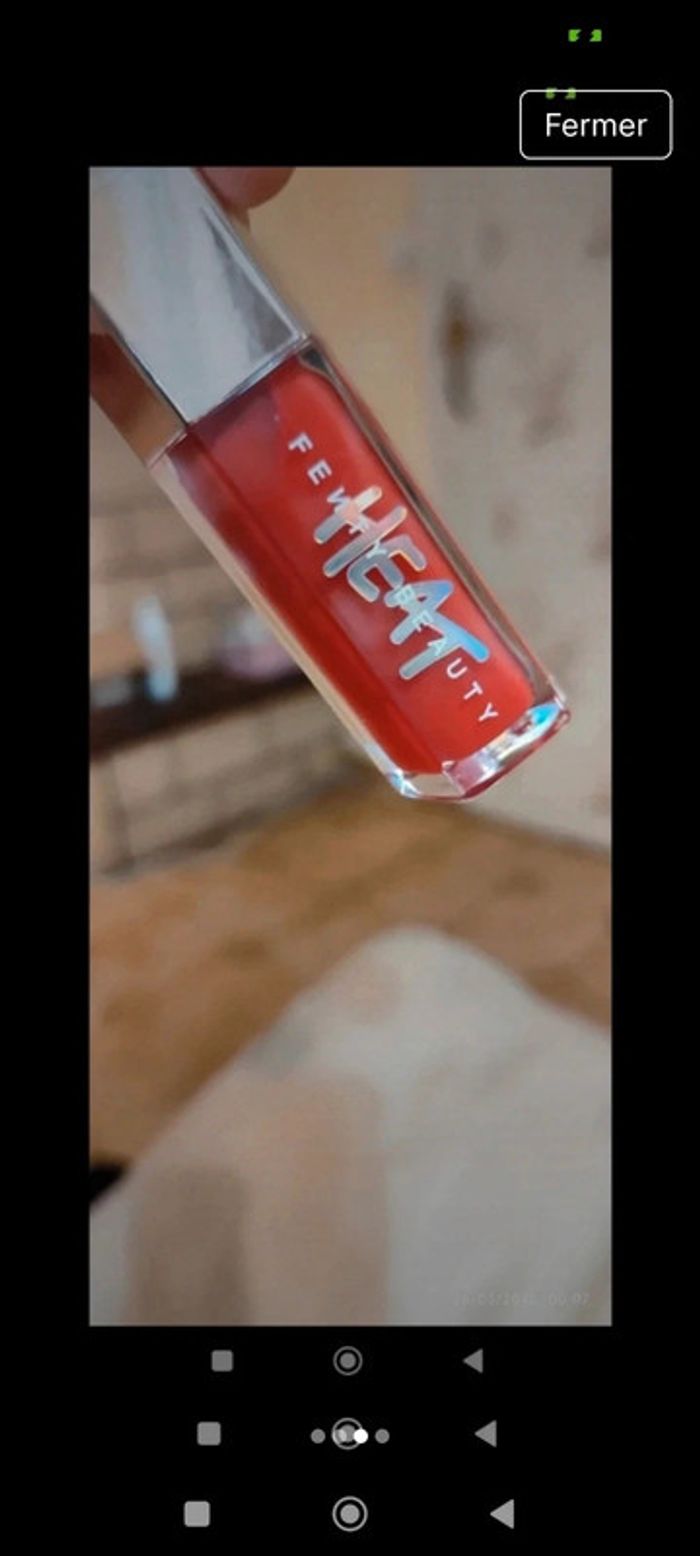 Fenty Beauty Gloss Bomb Heat Repulpant Teinte Hot Cherry 9ml
Neuf