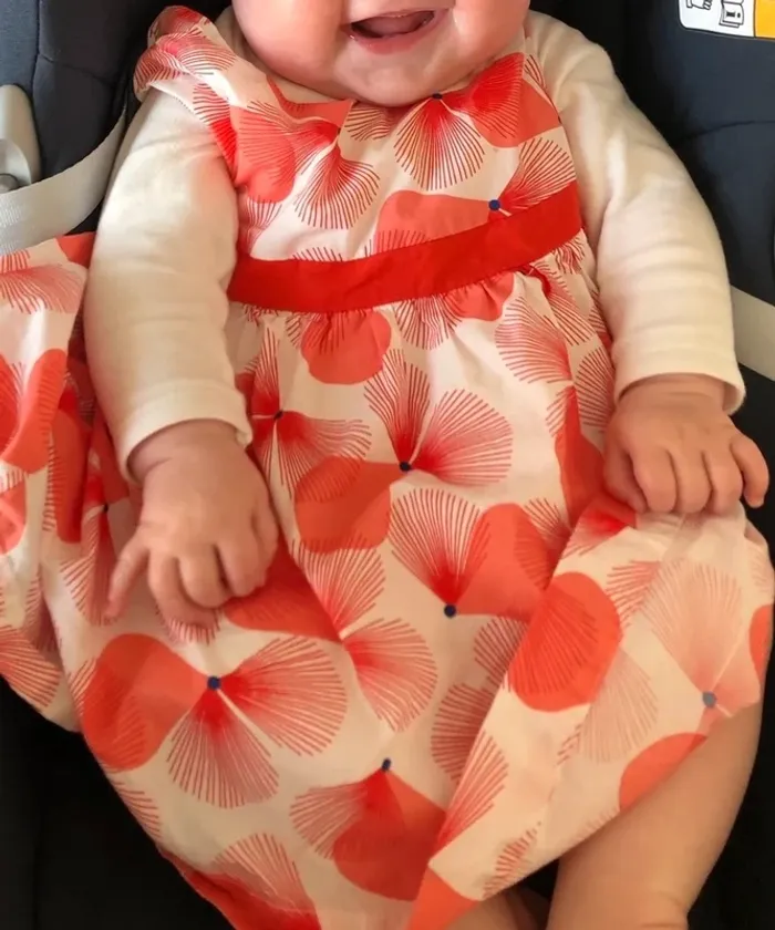 Lot obaibi robe fleuri et gilet - photo numéro 2