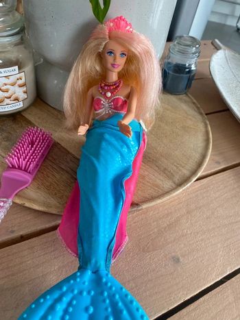 Barbie Sirène magique Mattel