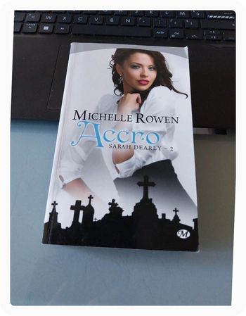 Accro Sarah Dearly - 2