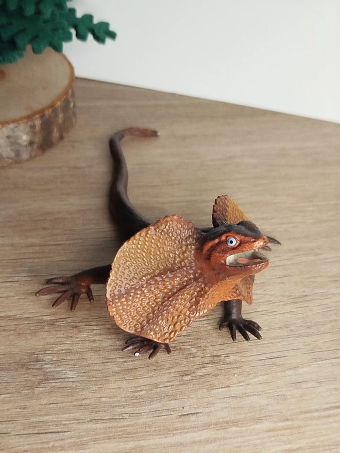 PAPO lézard a collerette Figurine Animal d'Amérique du Sud