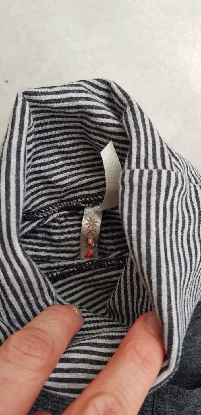 Lot 2 robes okaidi 8 ans - photo numéro 5