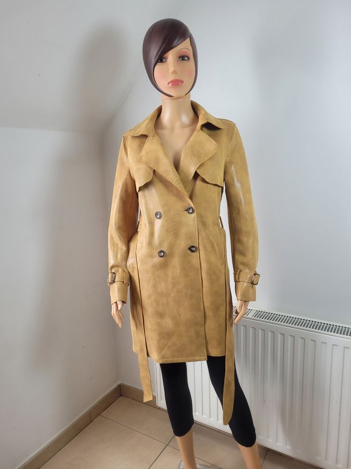Manteau trench-coat mi-long matière anti pluie neuf - photo numéro 4