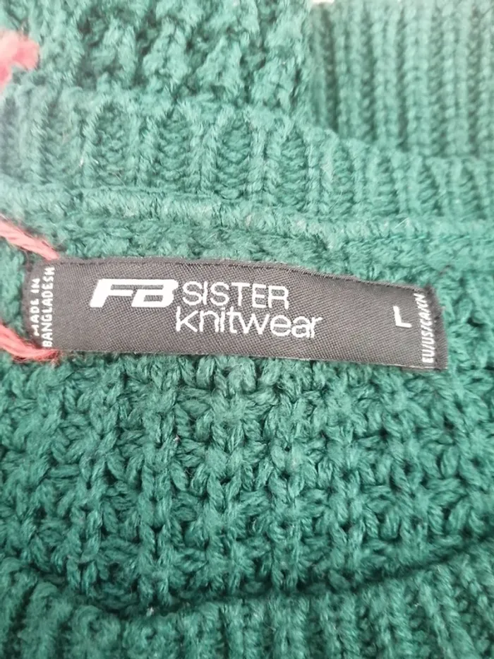 Pull en maille vert foncé avec 92 brodé / fb sister / (L) - photo numéro 7